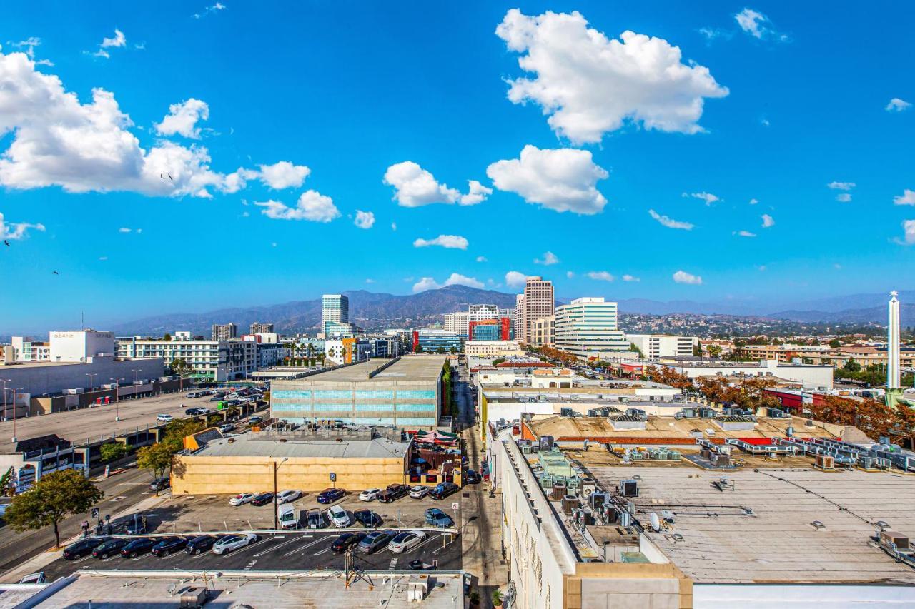 Suitesrus Apart Hotel At Glendale Exterior photo